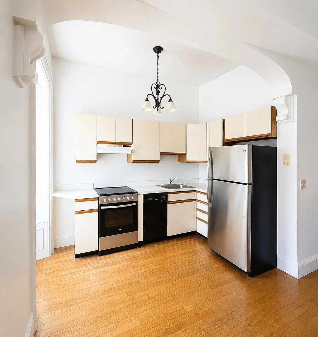 2 bed, 900 sqft, $3,875 — Photo 3