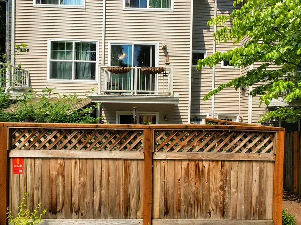 1542B 15th Ave S, Seattle, WA 98144
