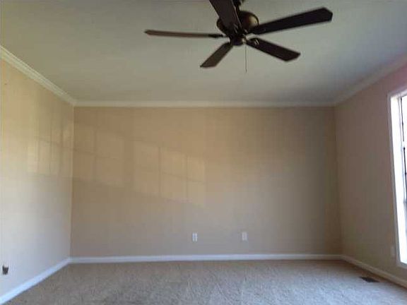 3rd image of 611 20th Ct NE