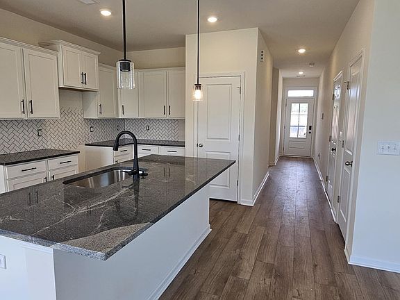 3rd image of 303 Ecton Pl #53