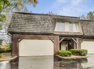 1625 Winnetka Rd, Glenview, IL 60025