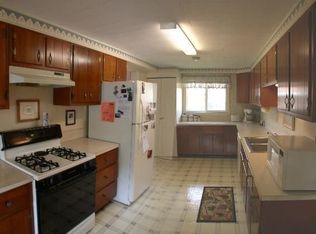 2005 S Main St, Findlay, OH 45840