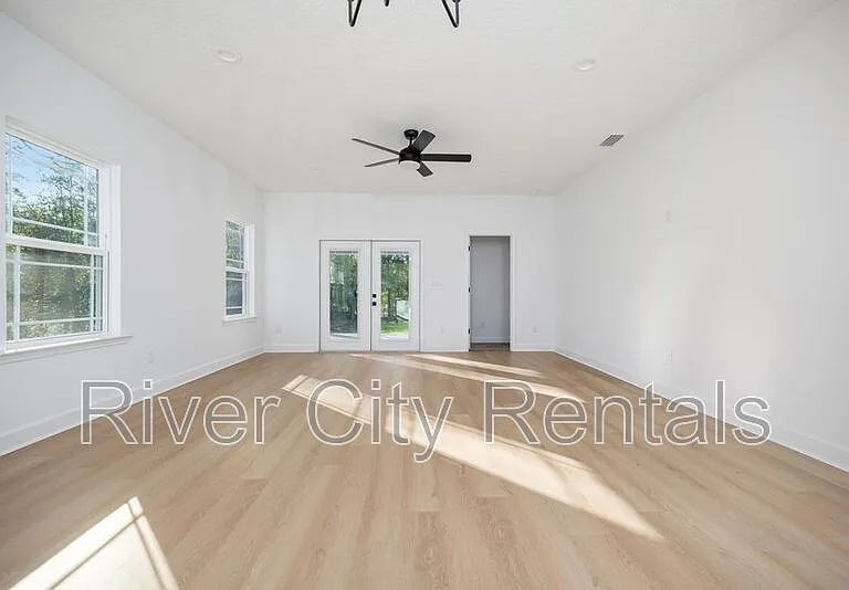 7596 Silver Sands Rd — Photo 8