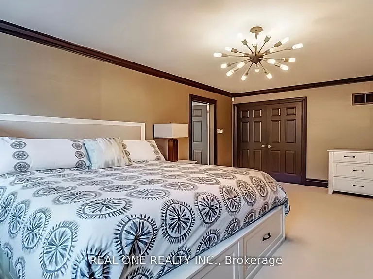 1171 Westdale Rd — Photo 12