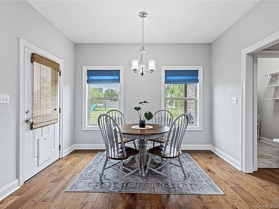 5th image of 2636 Ravenway