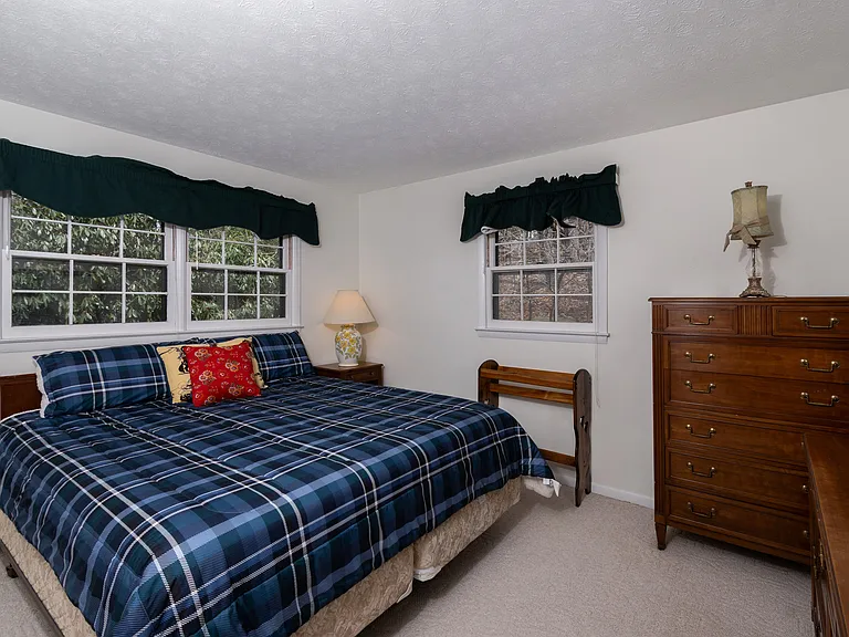 188 Laurel Hill Dr — Photo 18