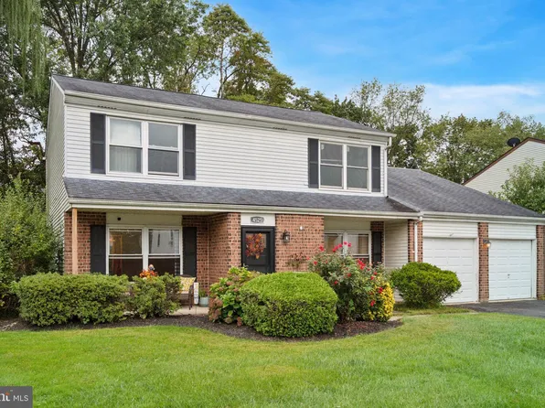 4525 Winding Brook Dr, Bensalem, PA 19020