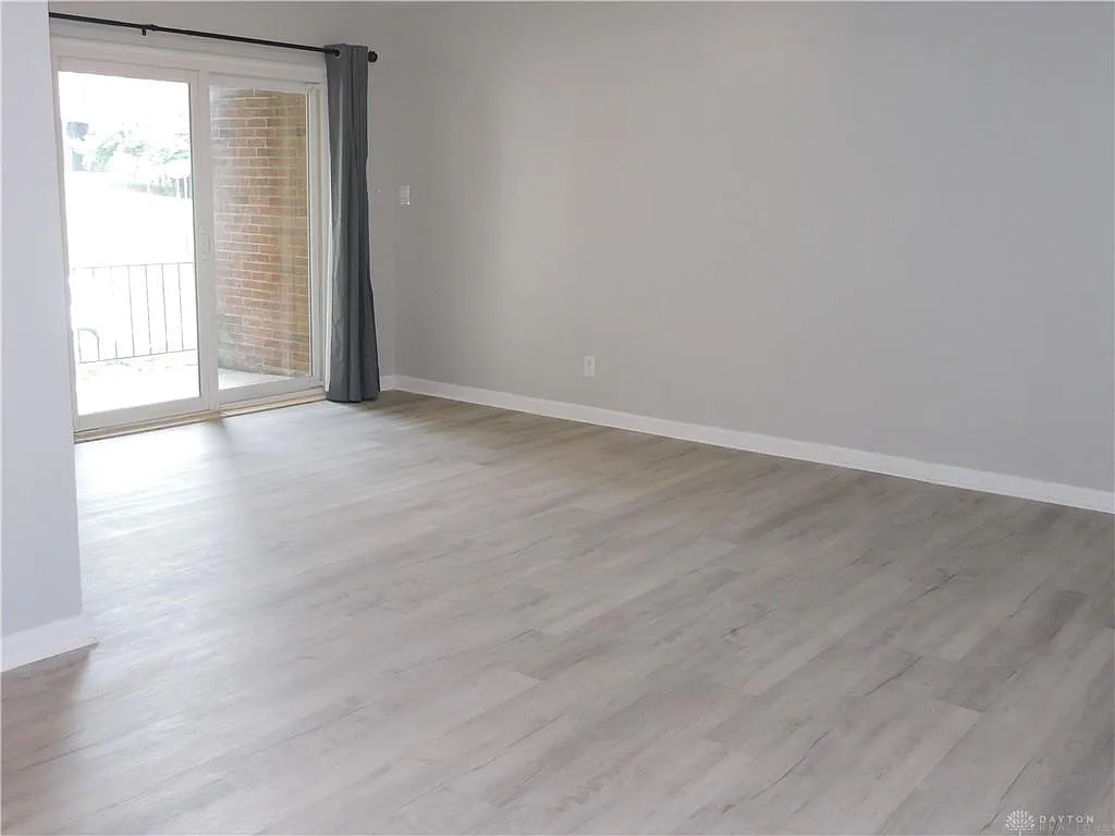 2 bed, 1.0 bath, 1000 sqft, $845 — Photo 2