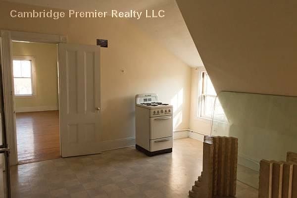 2nd image of 2 Leonard Ave #2