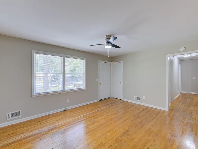 2019 Haverford Cir — Photo 5
