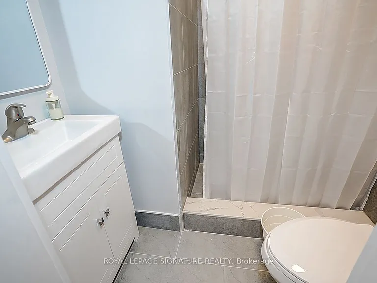 252 Annette St #2 — Photo 18