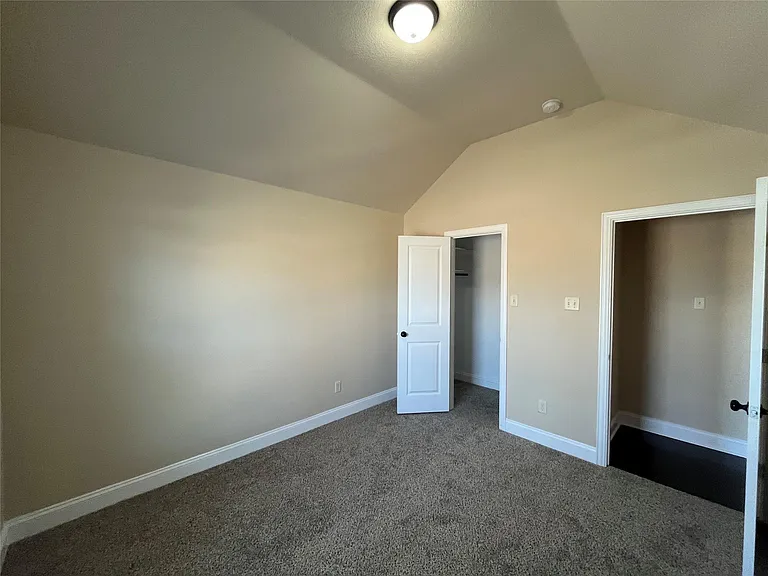 3826 Hyde Park Dr — Photo 25
