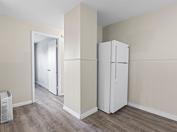 Kitchen facing Bedroom