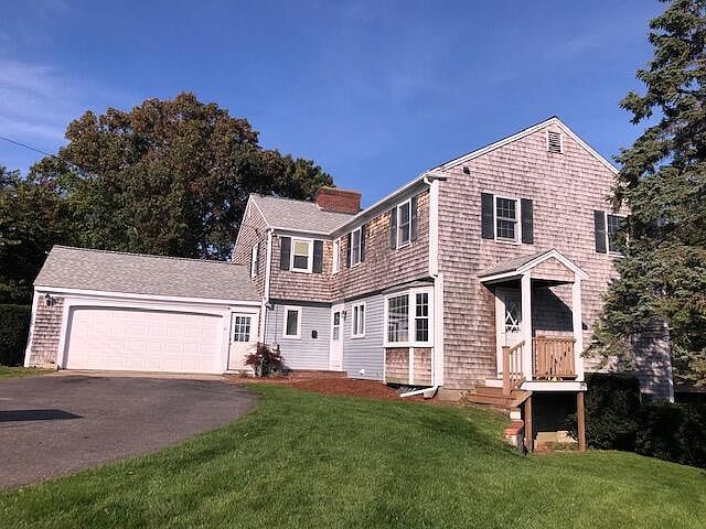 1st image of 12 Grandview Dr