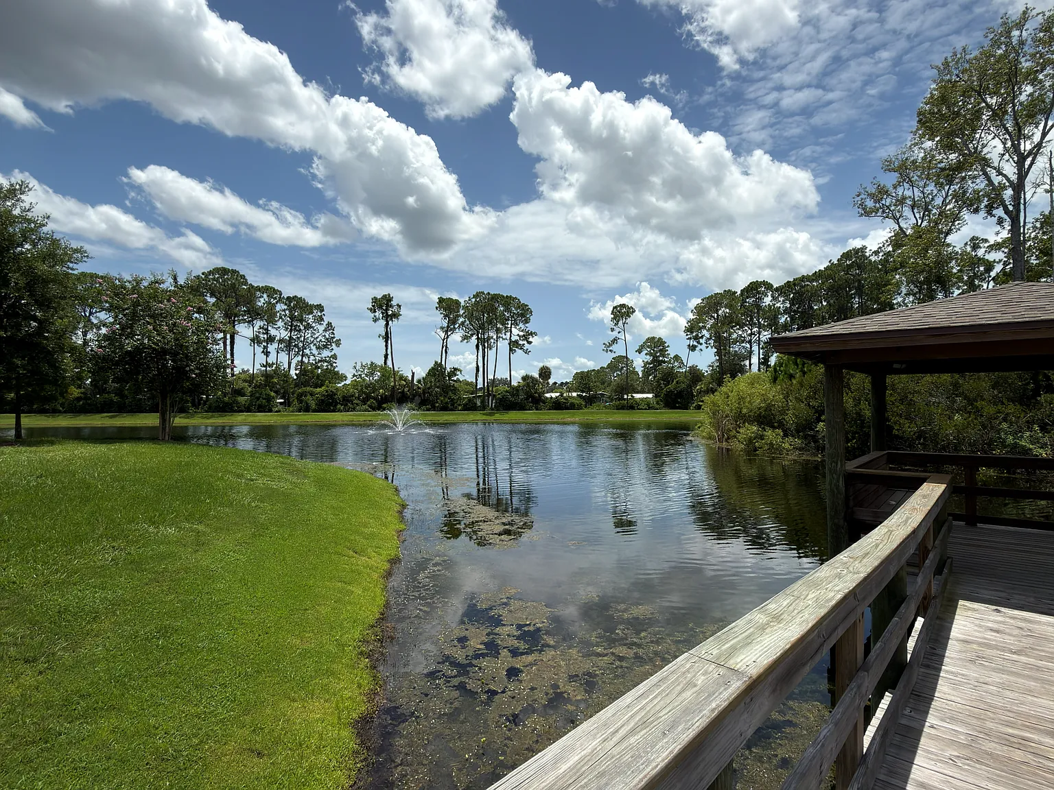 3 bed, 2.5 bath, 1627 sqft, $2,100 — Photo 3