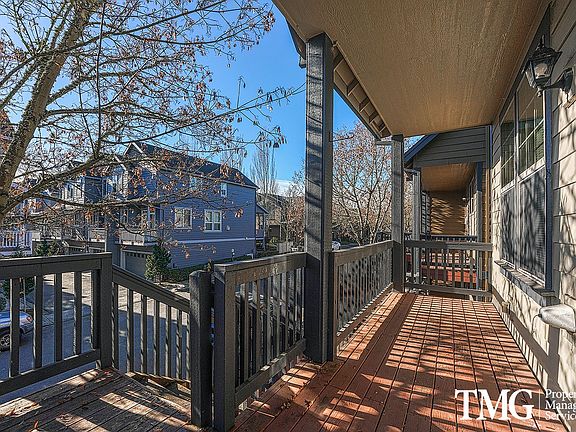 4th image of 1485 NE Alexandria Pl