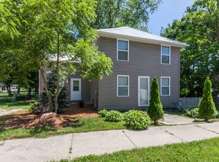 105 E Waukesha Rd, Village Of Eagle, WI 53119