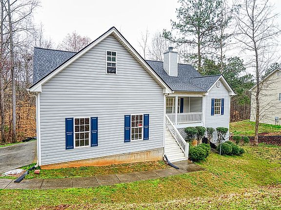 2nd image of 3265 Rose Petal St