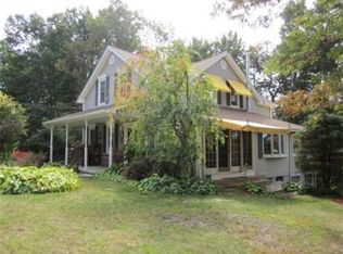 36 Grove St, Southwick, MA 01077