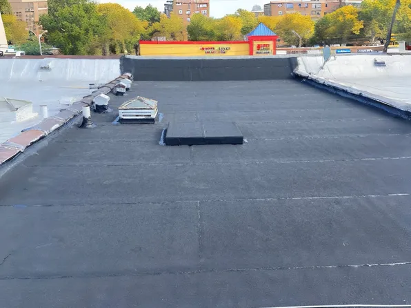 9805 Seaview Avenue image 4 of 7