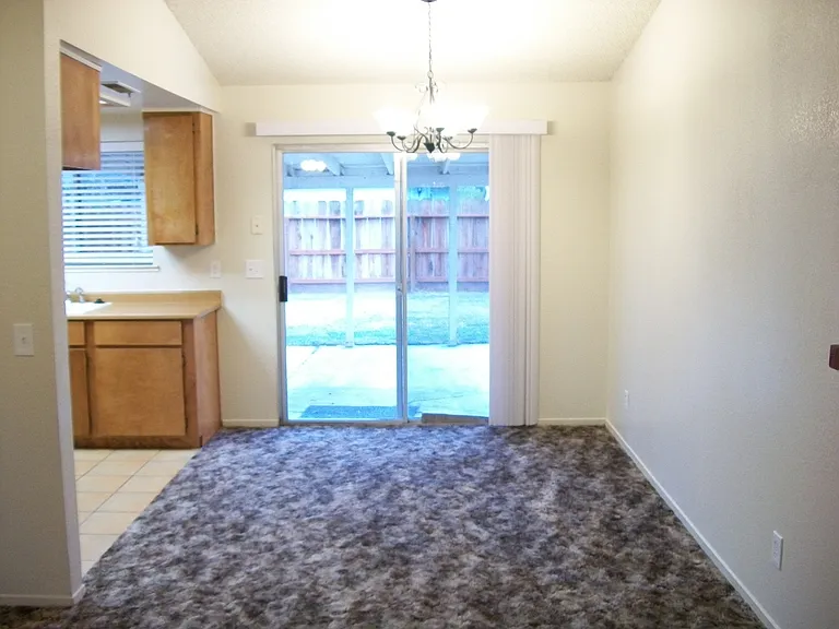 3250 Austin Ave — Photo 4