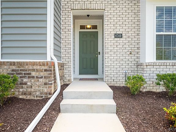 2nd image of 6749 Way Point Dr