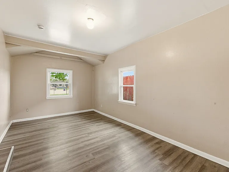 1181 Del Mar Pkwy — Photo 8