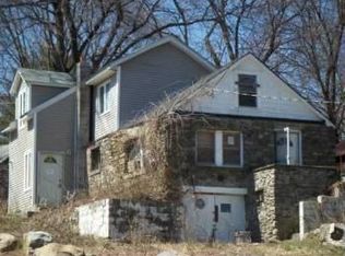 15 Stewart Ave, Newburgh, NY 12550