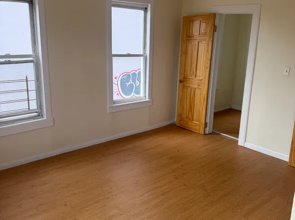 691 E 223rd St Floor 3, Bronx, NY 10466