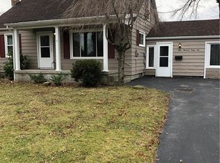 146 Smithfield St, Struthers, OH 44471