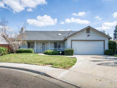 1150 N Mark Dr, Dinuba, CA, 93618