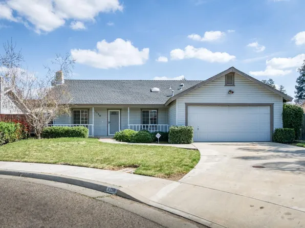 1150 N Mark Dr, Dinuba, CA 93618