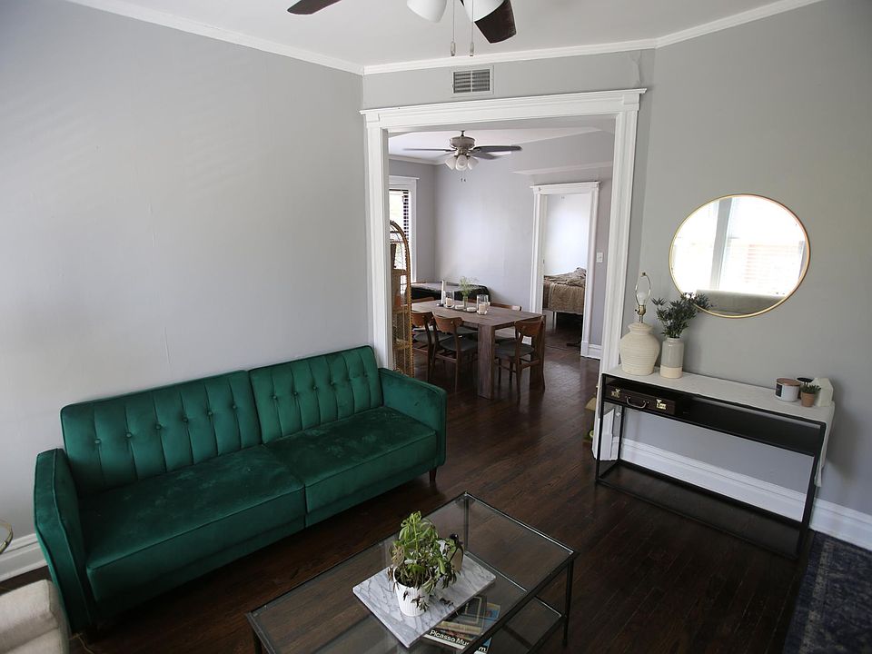 1st image of 3034 N Francisco Ave #2