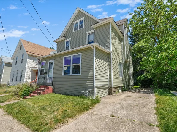 2013 Camphausen Ave, Erie, PA 16510