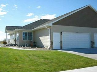 6391 Muirfield Dr SW, Cedar Rapids, IA 52404