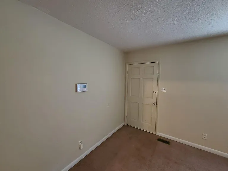 612 Platinum St — Photo 6