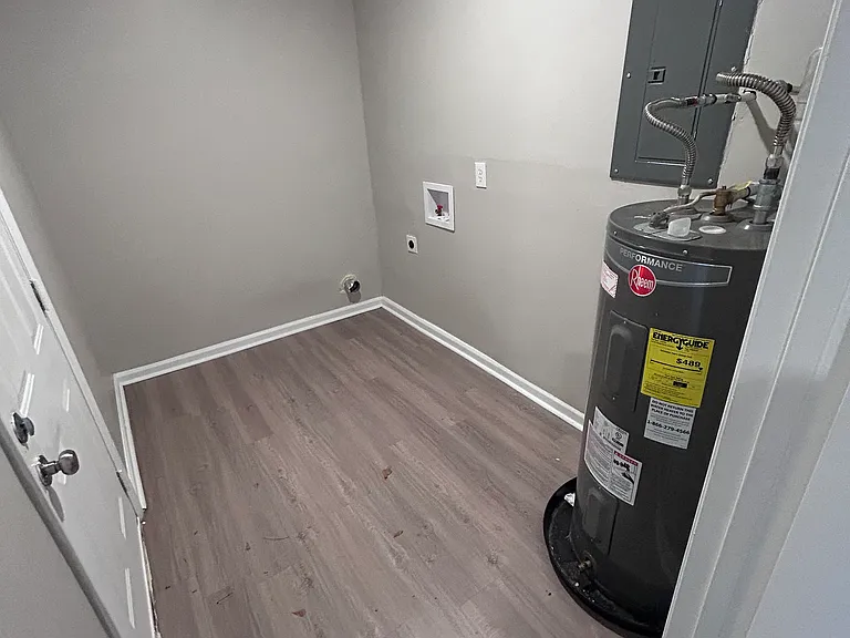 7669 Hunters Ridge Ln #2 — Photo 8