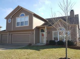 1517 Wrangler Way, Raymore, MO 64083