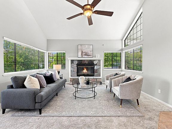 5th image of 1610 Foxridge Cir