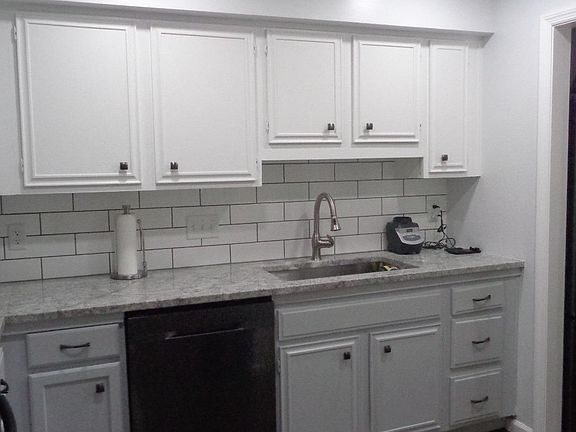 4th image of 3769 Ashworth Dr