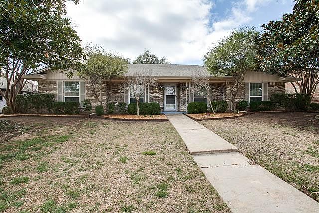 1st image of 2416 Stonemoss Dr