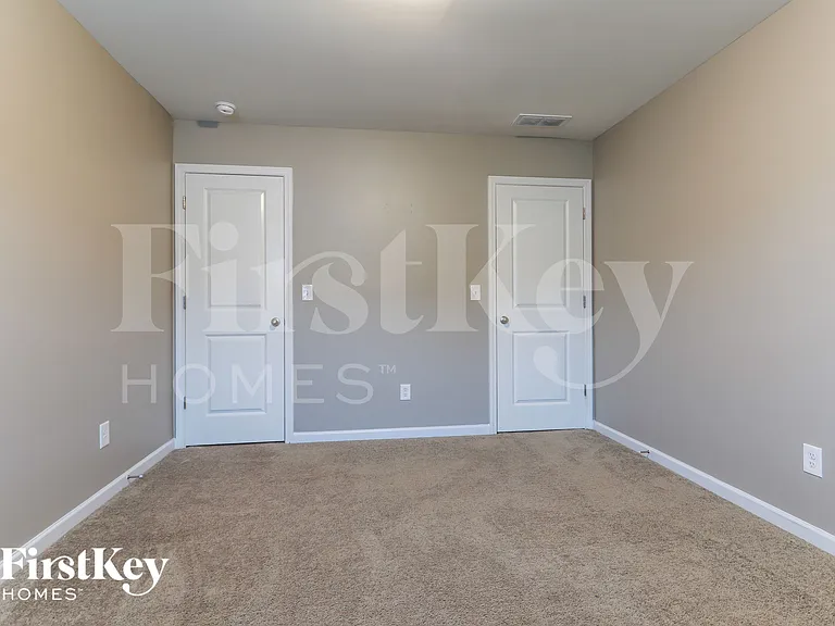336 Alexander Ln — Photo 11