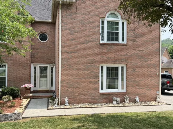 104 Cardinal Ln, Oak Ridge, TN 37830