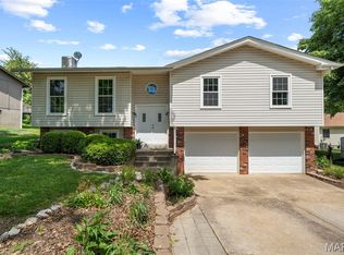 4203 Chisholm Trail Dr, Saint Charles, MO 63304