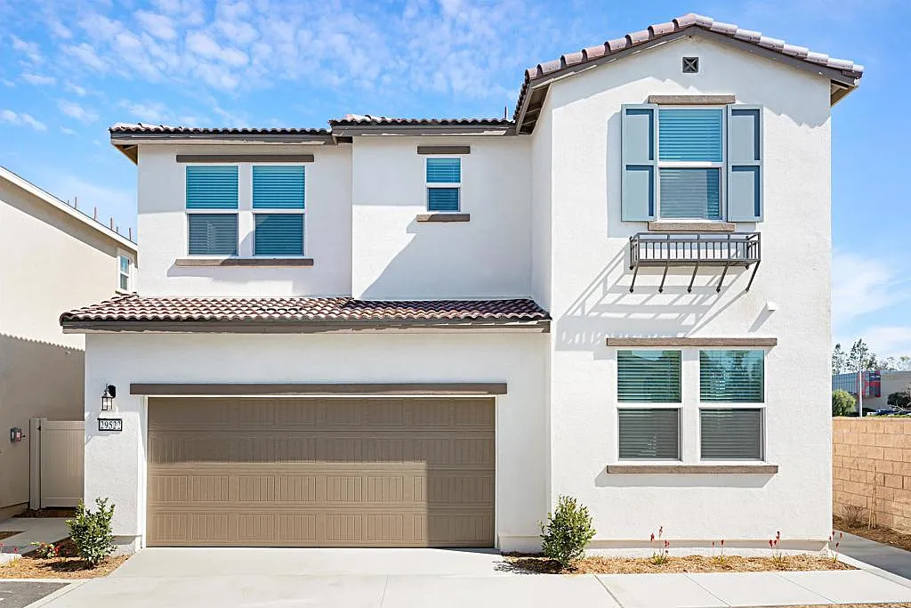 4 bed, 1858 sqft, $3,495 — Photo 1