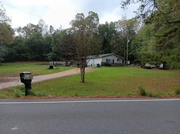 951 Martin Rd, Northport, AL 35473