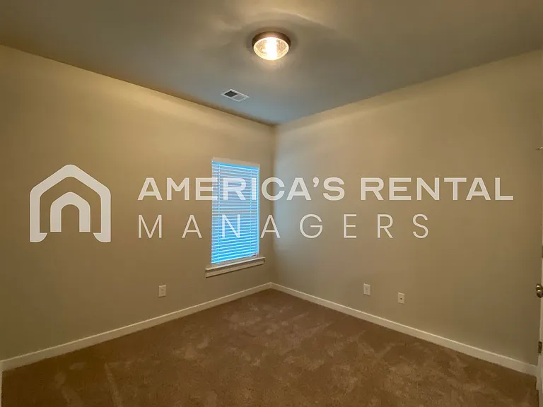 225 Avalon Way — Photo 14