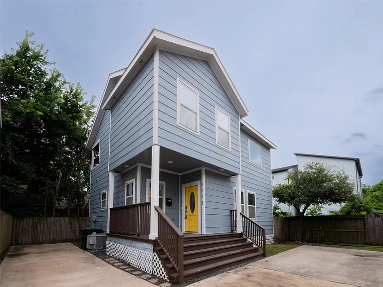 1113 Bunton St — Photo 1