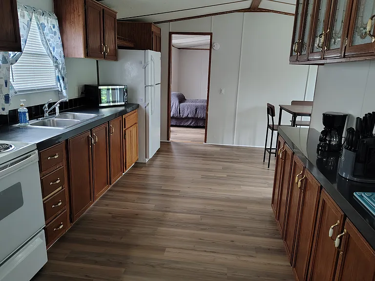 6450 Bunker Hill Rd — Photo 3