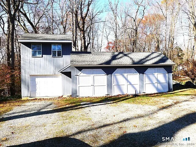 3 bed, 2.0 bath, 2534 sqft, $4,500 — Photo 2